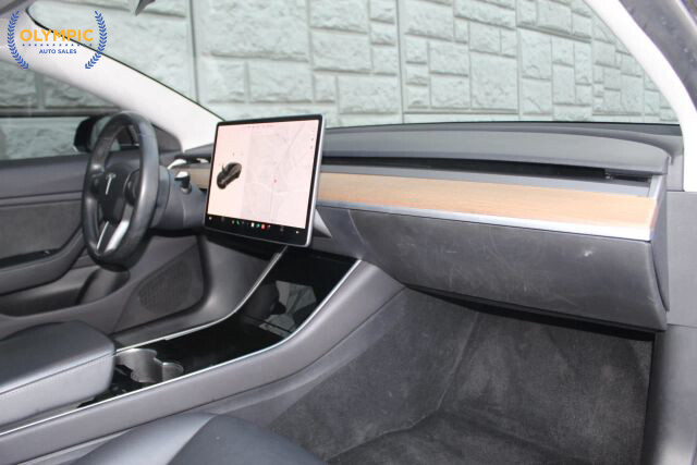 2019 Tesla Model 3 in Decatur, GA 30032 - 2402413 16
