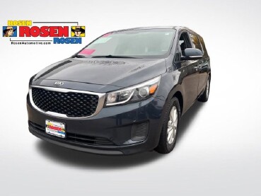 2017 Kia Sedona in Milwaulkee, WI 53221