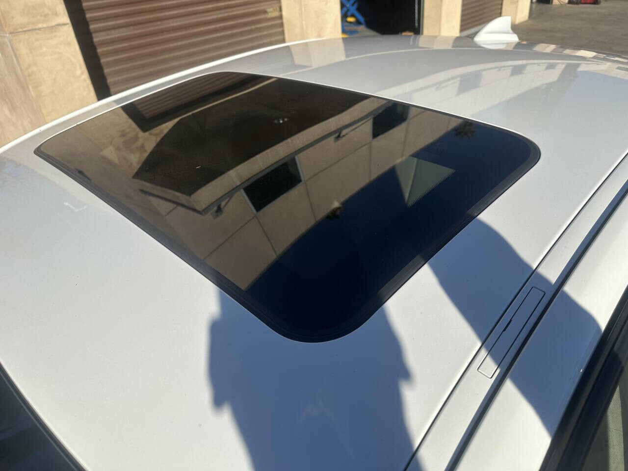 2014 BMW 320i in Pasadena, CA 91107 - 2403699 5