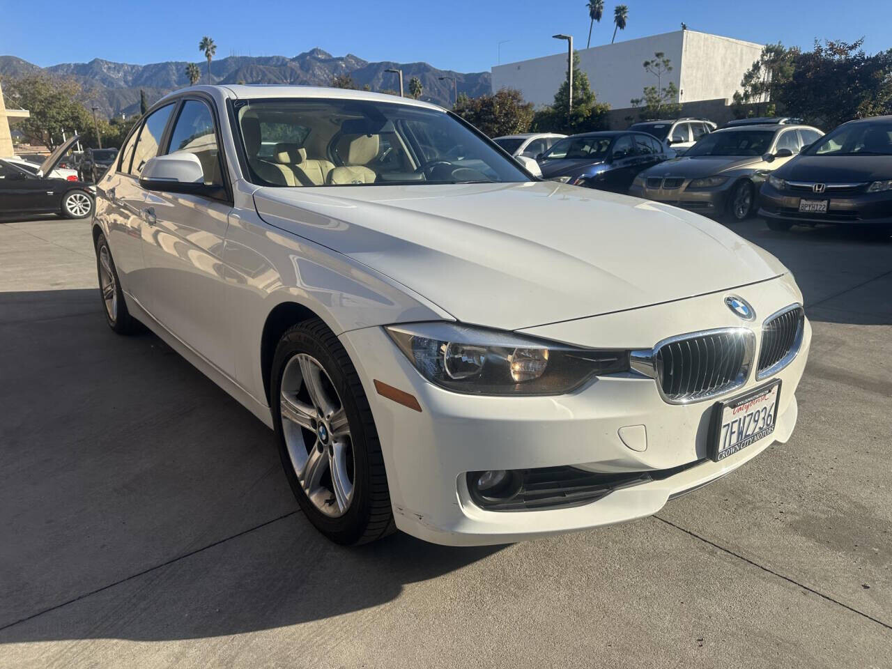 2014 BMW 320i in Pasadena, CA 91107 - 2403699 4
