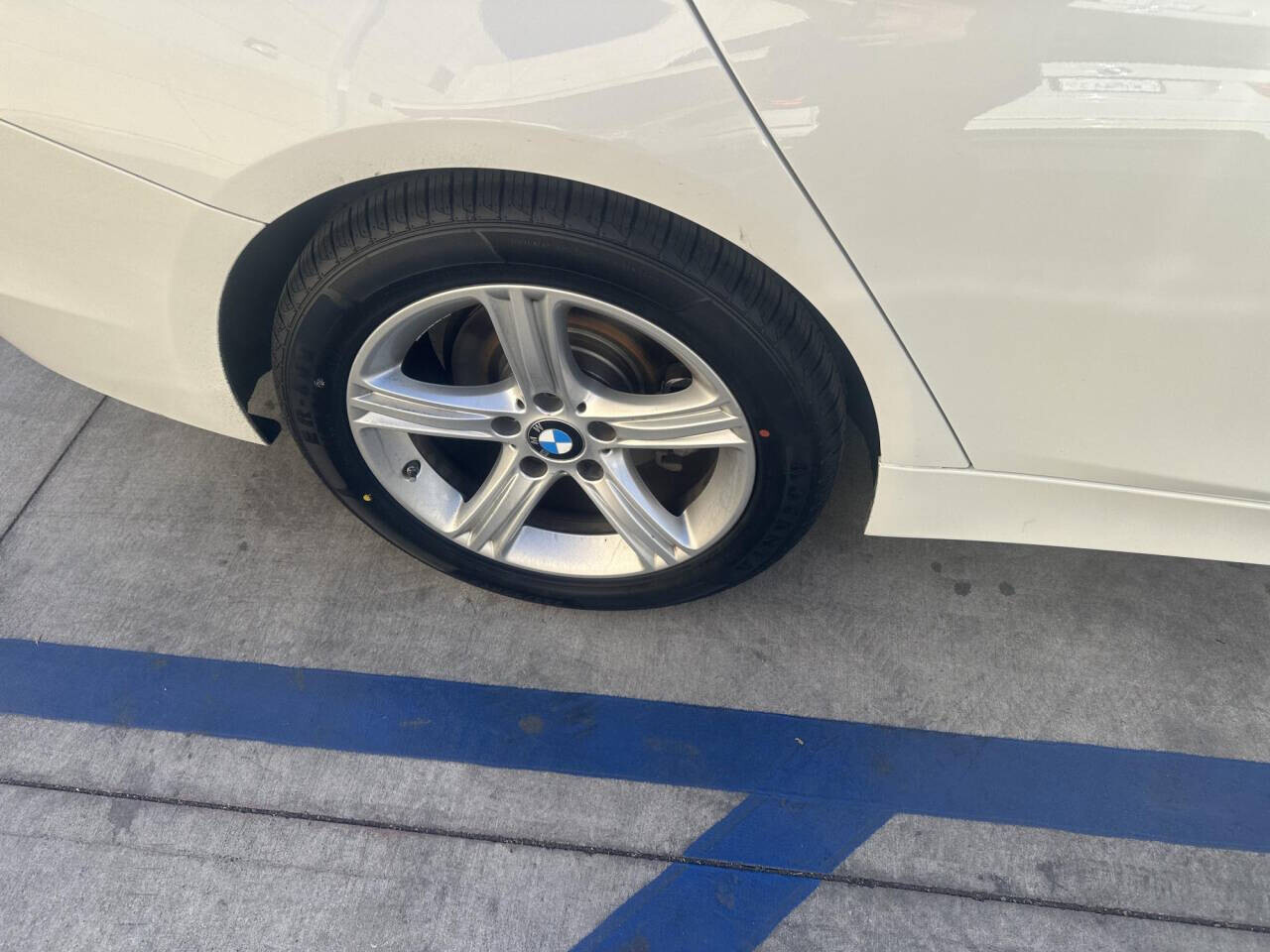 2014 BMW 320i in Pasadena, CA 91107 - 2403699 9