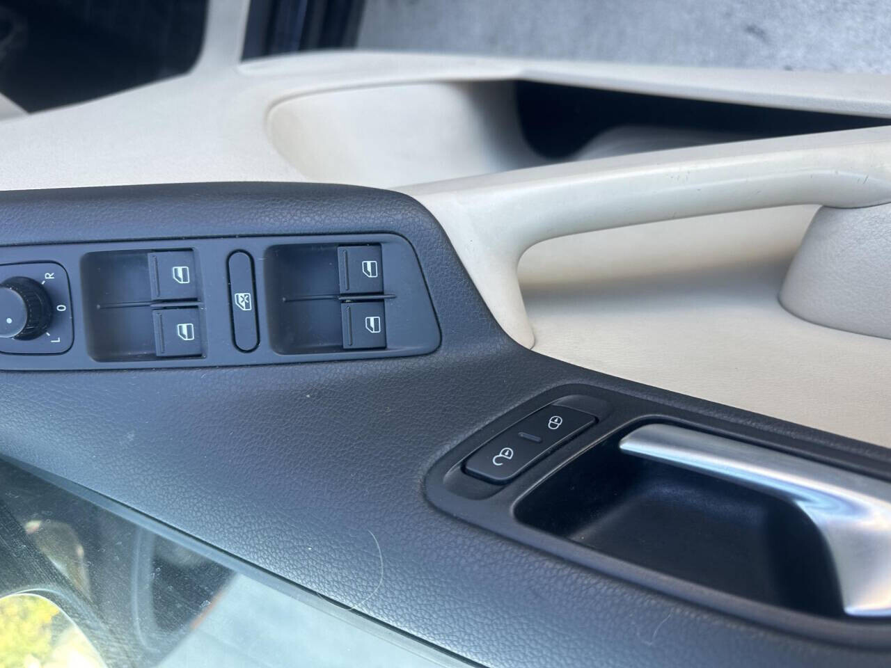 2015 Volkswagen Tiguan in Pasadena, CA 91107 - 2403703 19