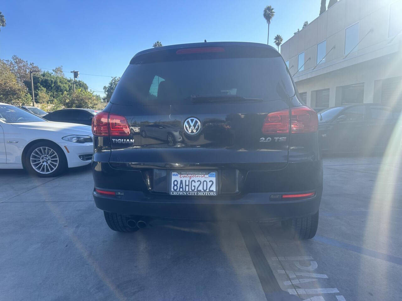 2015 Volkswagen Tiguan in Pasadena, CA 91107 - 2403703 25