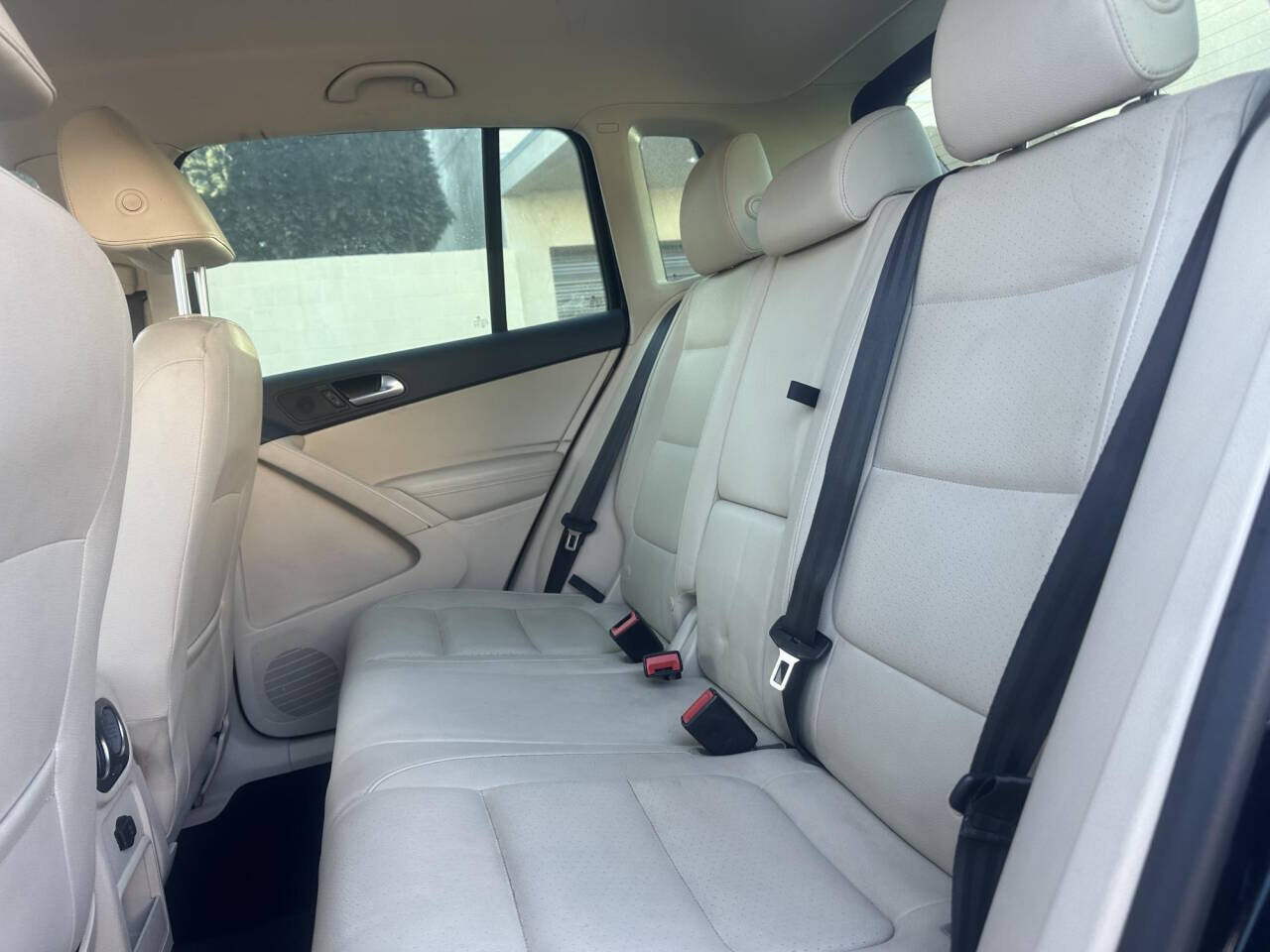 2015 Volkswagen Tiguan in Pasadena, CA 91107 - 2403703 21