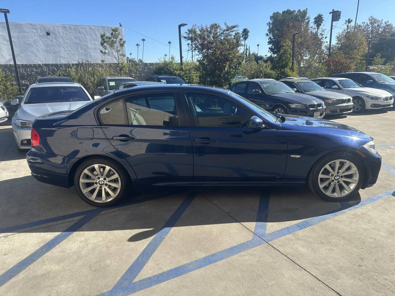 2011 BMW 328i in Pasadena, CA 91107 - 2403704 5