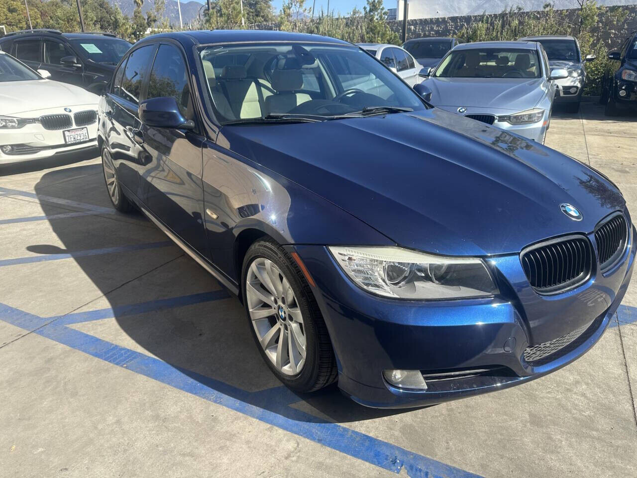 2011 BMW 328i in Pasadena, CA 91107 - 2403704 4
