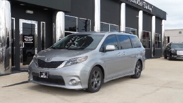 2015 Toyota Sienna in Pasadena, TX 77504