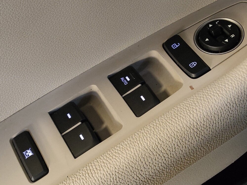 2018 Hyundai Sonata in Wilmington, NC 28405 - 2404461 27