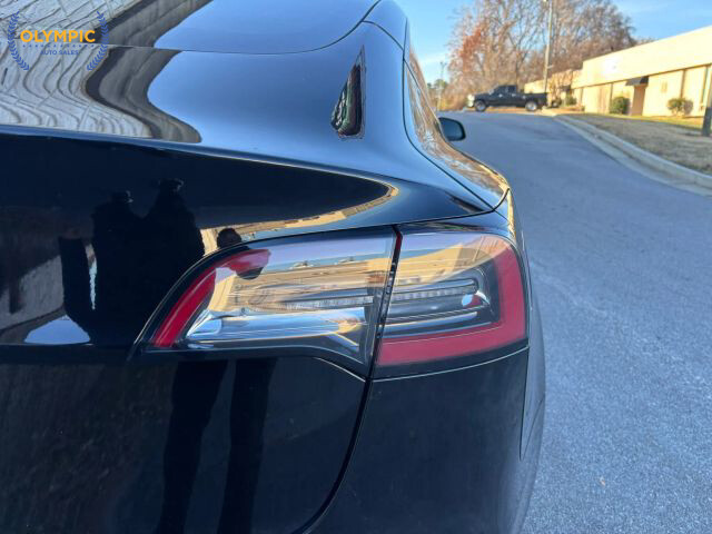 2021 Tesla Model 3 in Decatur, GA 30032 - 2404905 13