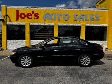 2010 Hyundai Azera in Indianapolis, IN 46222-4002