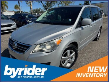 2010 Volkswagen Routan in Pinellas Park, FL 33781