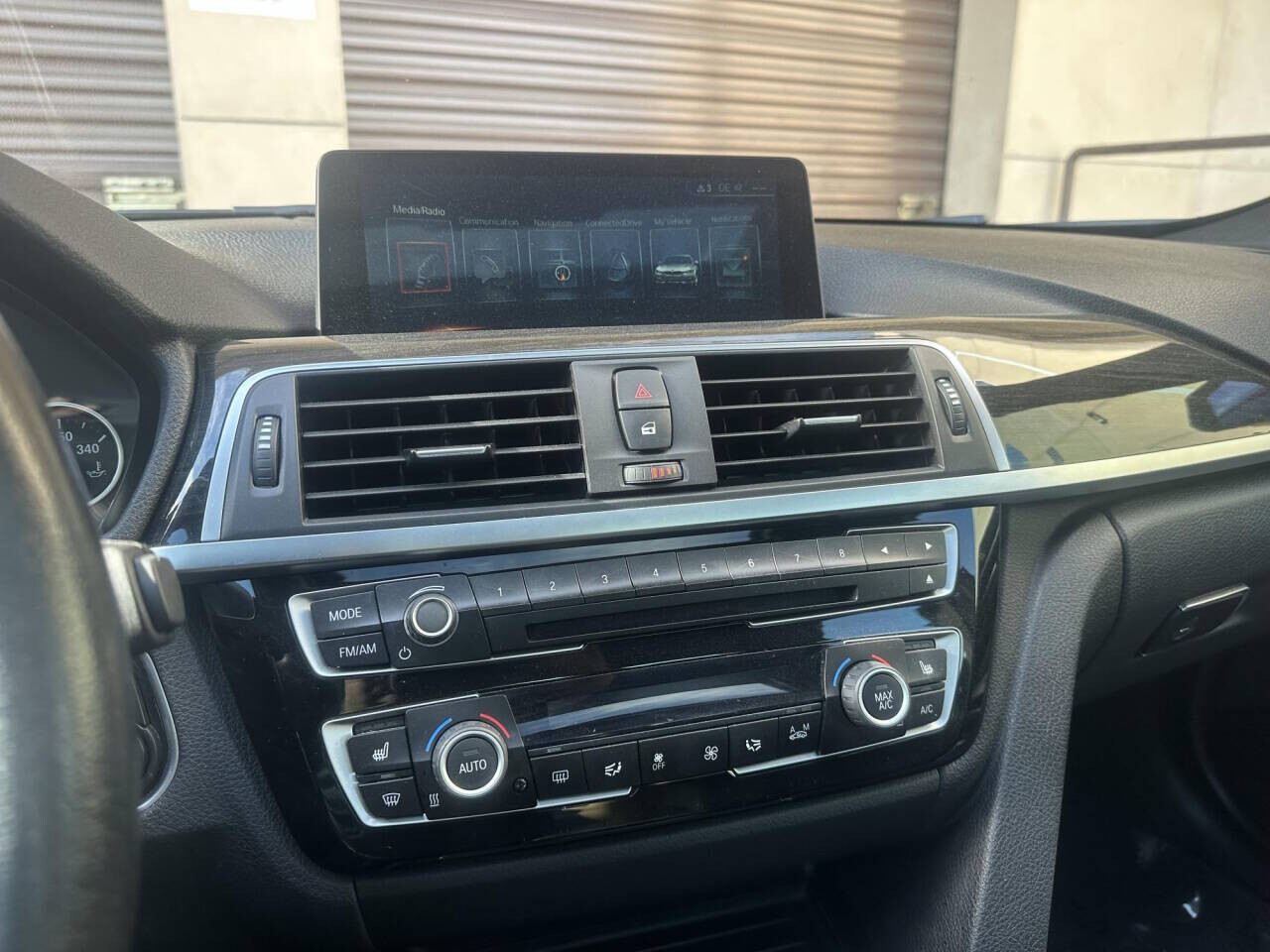 2017 BMW 330i xDrive in Pasadena, CA 91107 - 2409384 20