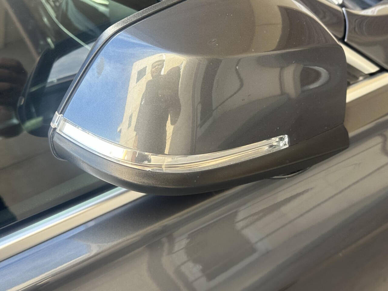 2017 BMW 330i xDrive in Pasadena, CA 91107 - 2409384 19