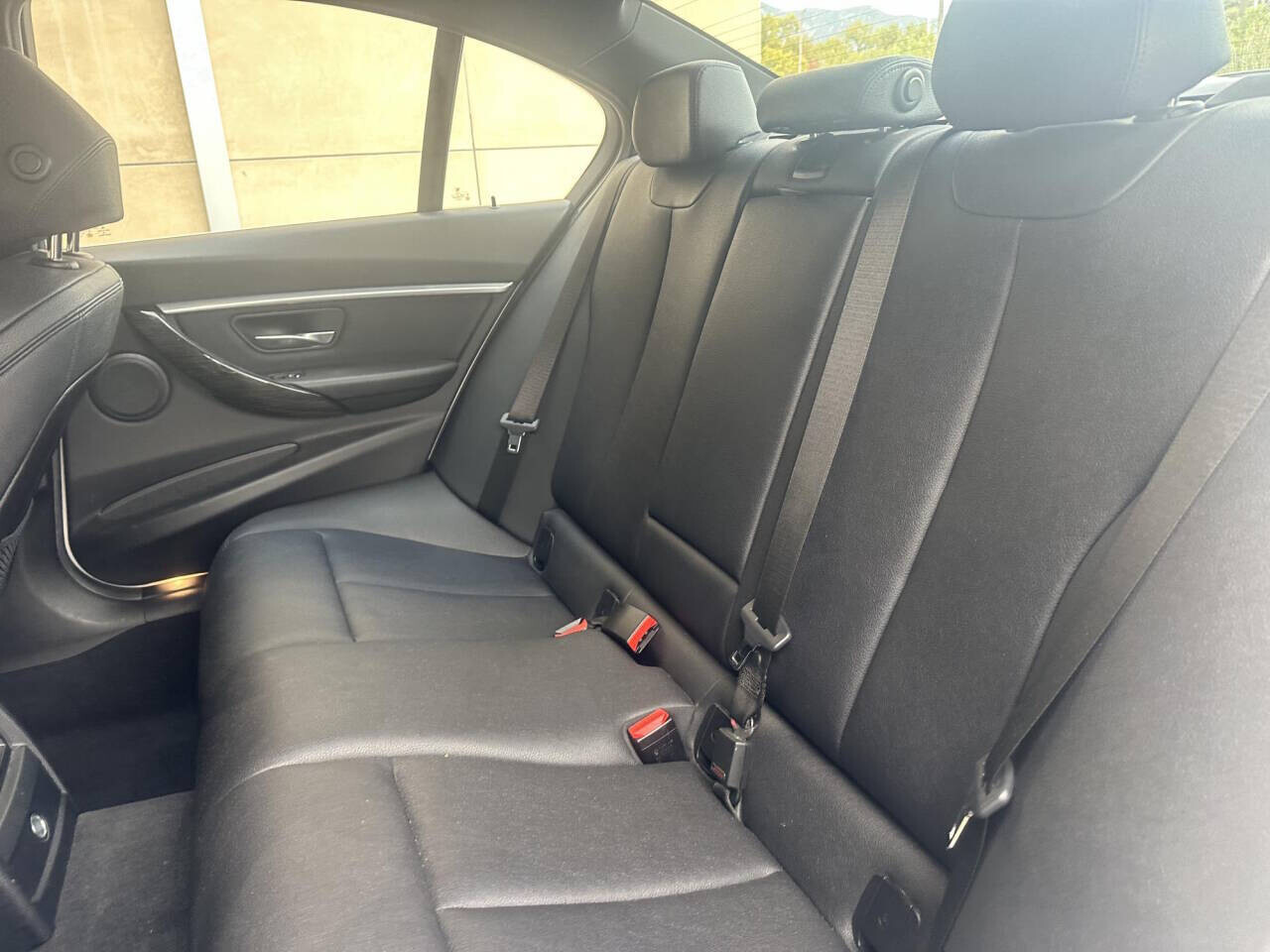 2018 BMW 330i in Pasadena, CA 91107 - 2409387 8