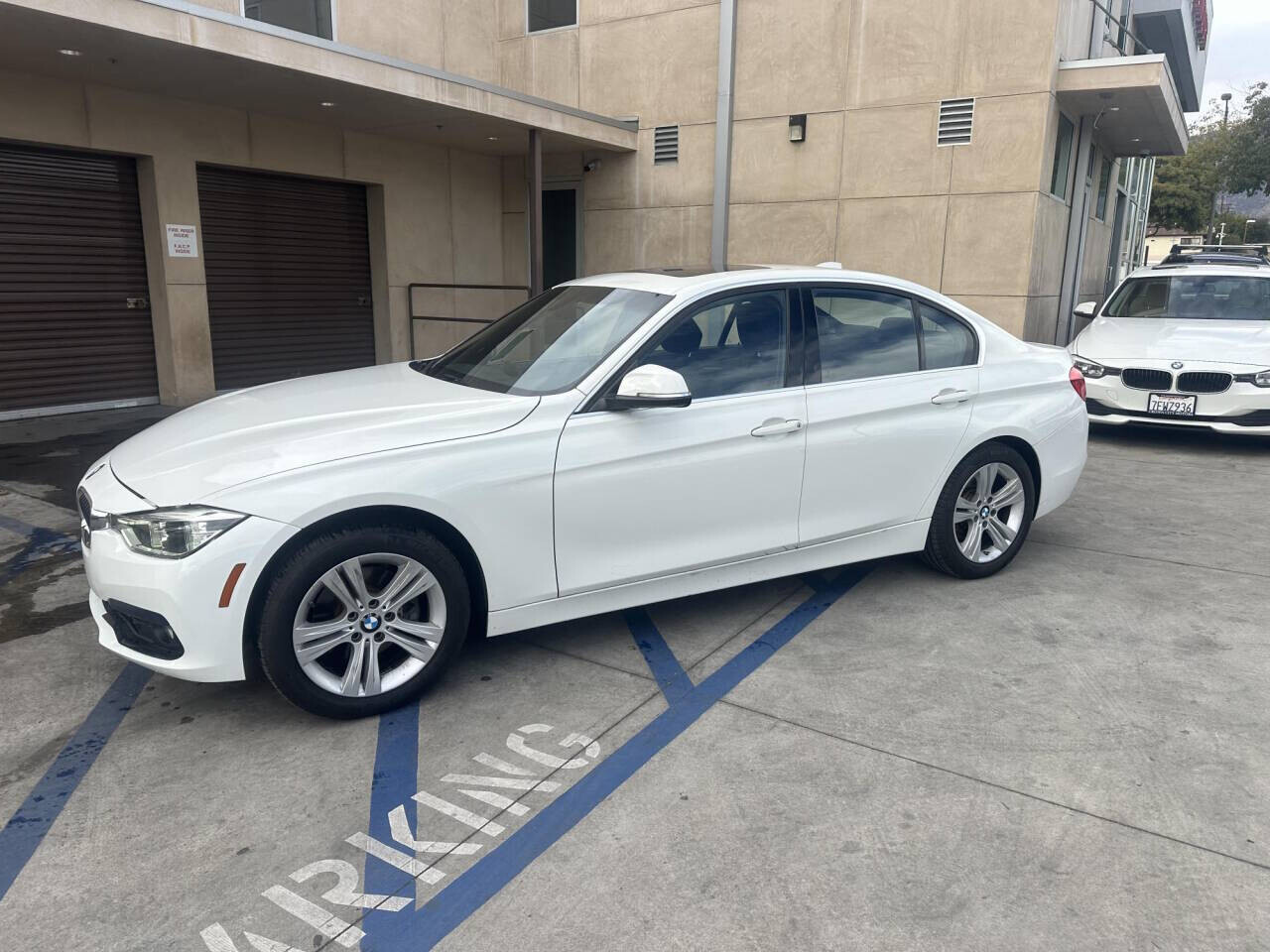 2018 BMW 330i in Pasadena, CA 91107 - 2409387 20