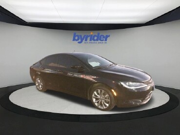 2015 Chrysler 200 in Milwaukee, WI 53221