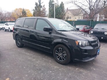 2016 Dodge Grand Caravan in Milwaukee, WI 53221