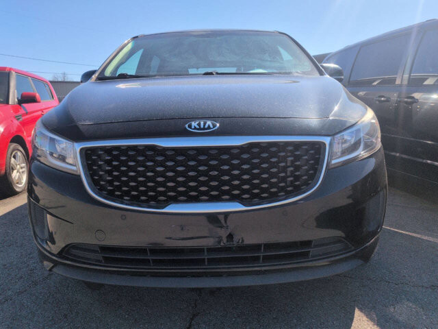 2017 Kia Sedona in North Little Rock, AR 72117-1620 - 2412234 2