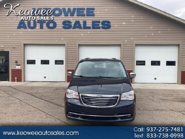 2014 Chrysler Town & Country in Dayton, OH 45414