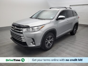 2019 Toyota Highlander in Chandler, AZ 85225