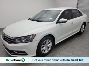 2018 Volkswagen Passat in Houston, TX 77074