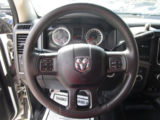 2018 RAM 3500 in Tampa, FL 33604-6914 - 2414603 34