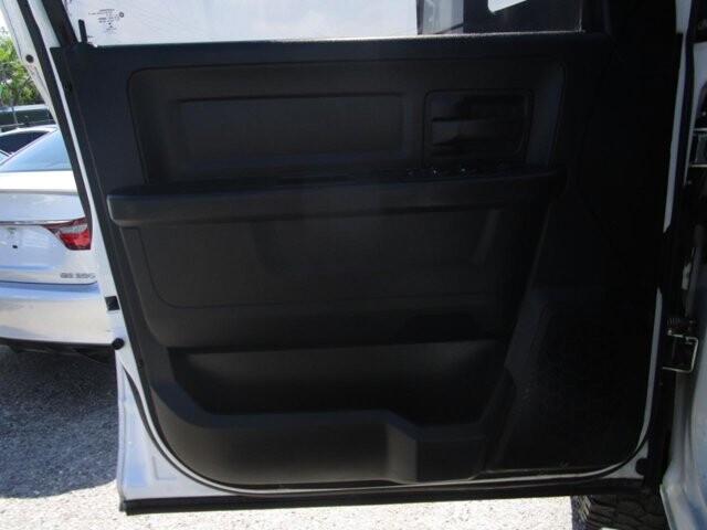 2018 RAM 3500 in Tampa, FL 33604-6914 - 2414603 18