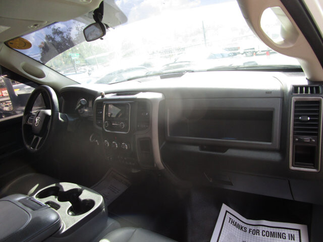 2018 RAM 3500 in Tampa, FL 33604-6914 - 2414603 41