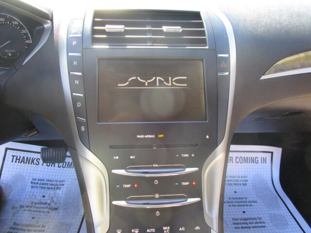 2014 Lincoln MKZ in Tampa, FL 33604-6914 - 2414605 33