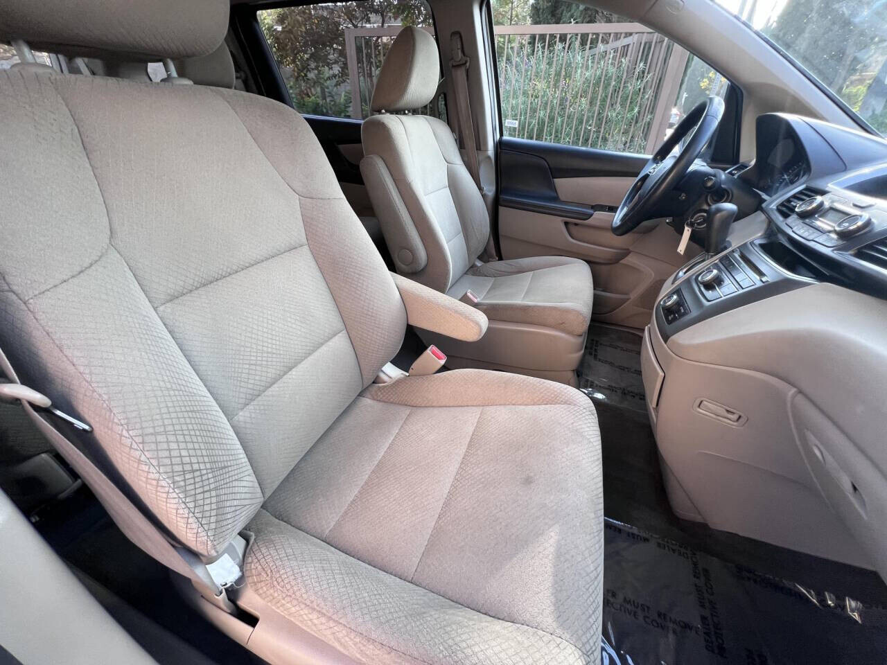 2015 Honda Odyssey in Pasadena, CA 91107 - 2414929 17