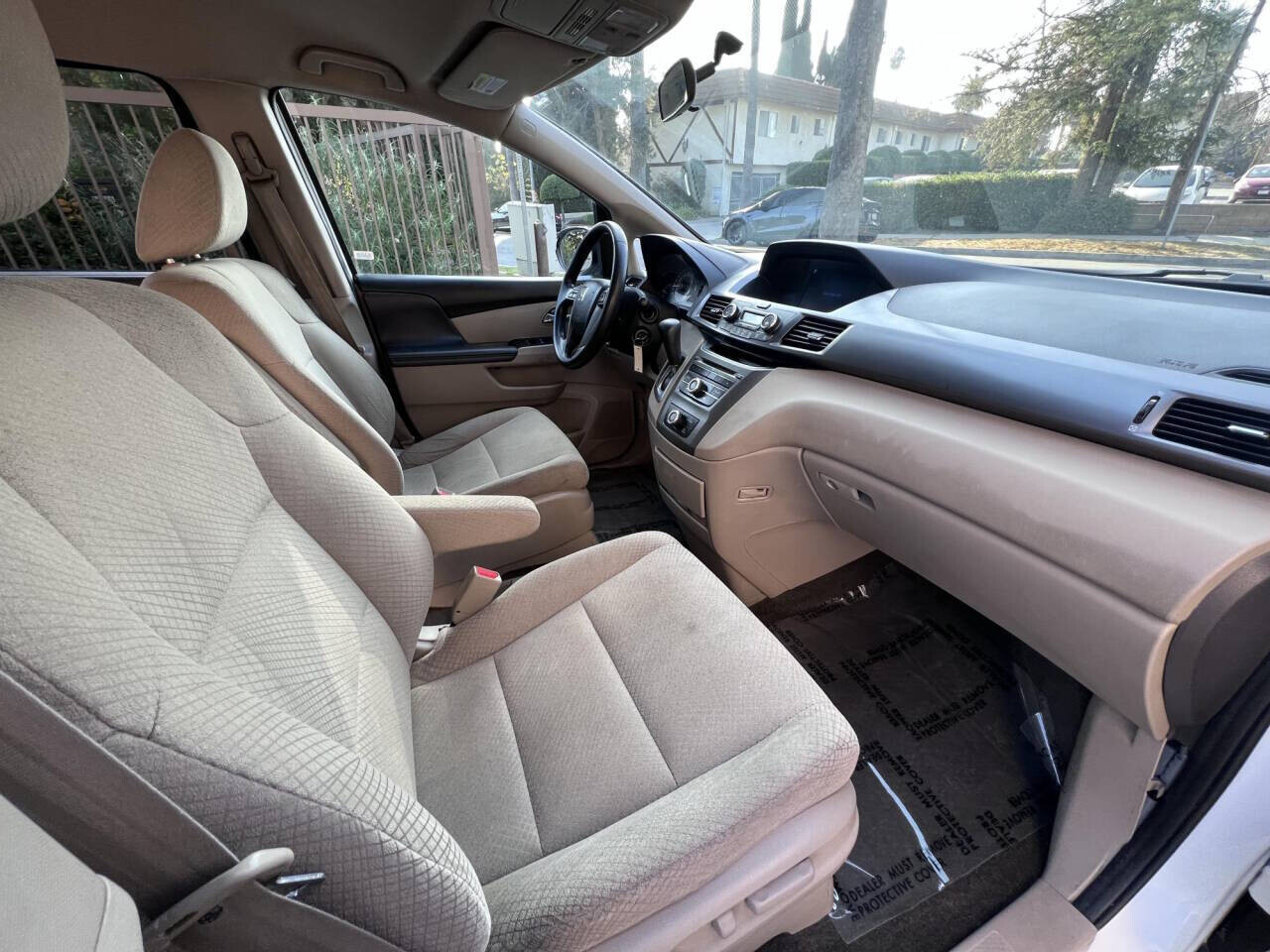 2015 Honda Odyssey in Pasadena, CA 91107 - 2414929 18