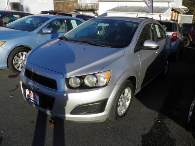 2014 Chevrolet Sonic in Barton, MD 21521 - 2415800 5