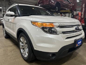 2014 Ford Explorer in Waukesha, WI 53186