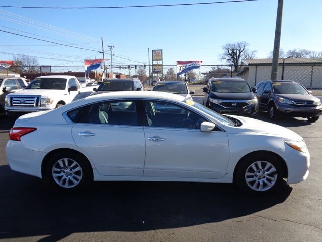 2017 Nissan Altima in Lebanon, TN 37087-3302 - 2416903 2