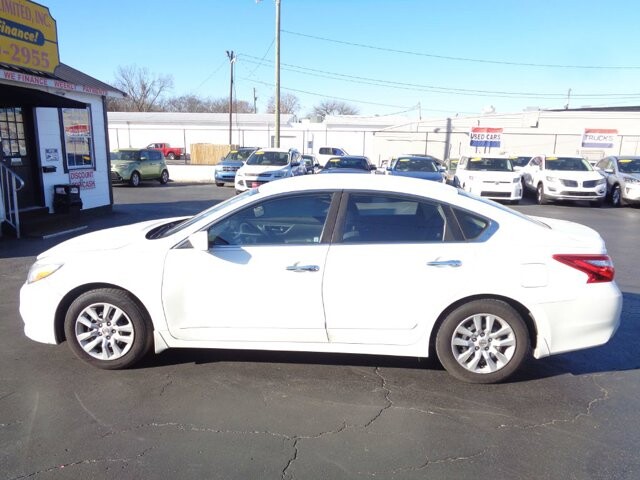 2017 Nissan Altima in Lebanon, TN 37087-3302 - 2416903