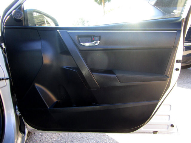 2018 Toyota Corolla in Tampa, FL 33604-6914 - 2416916 16