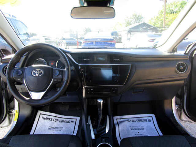 2018 Toyota Corolla in Tampa, FL 33604-6914 - 2416916 3