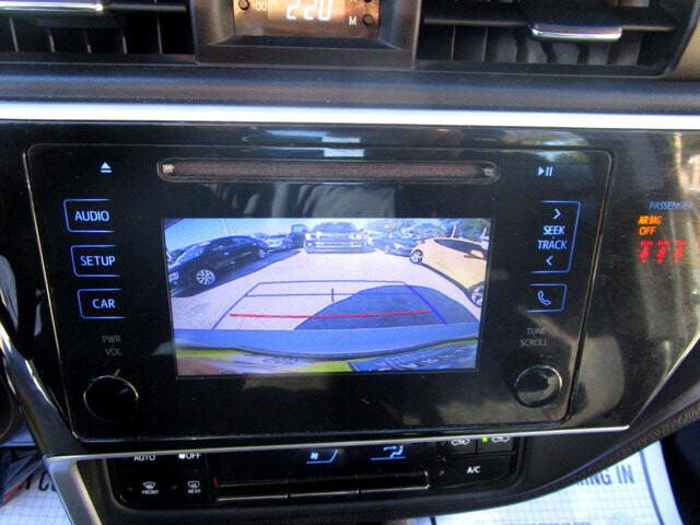 2018 Toyota Corolla in Tampa, FL 33604-6914 - 2416916 6