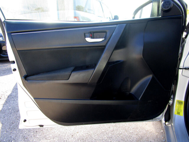 2018 Toyota Corolla in Tampa, FL 33604-6914 - 2416916 15