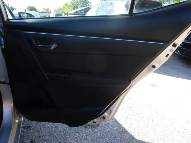 2018 Toyota Corolla in Tampa, FL 33604-6914 - 2416916 32