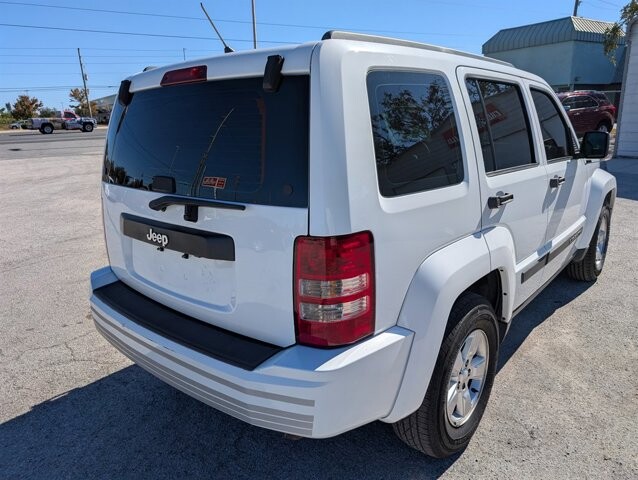 2012 Jeep Liberty in Hudson, FL 34669 - 2416925 8