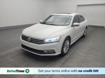 2016 Volkswagen Passat in Gainesville, FL 32609