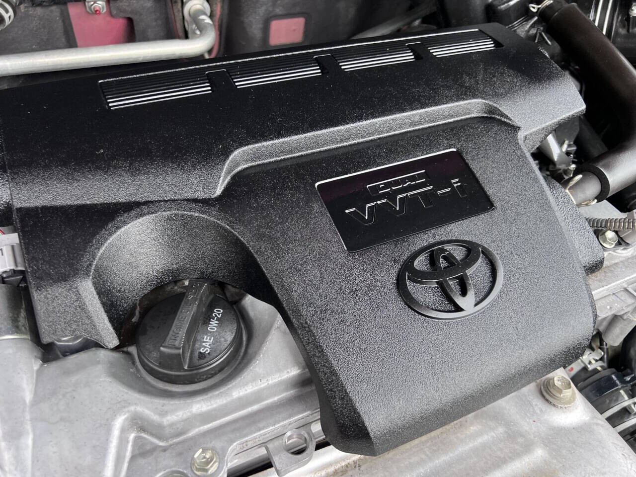 2017 Toyota RAV4 in Pasadena, CA 91107 - 2418816 4