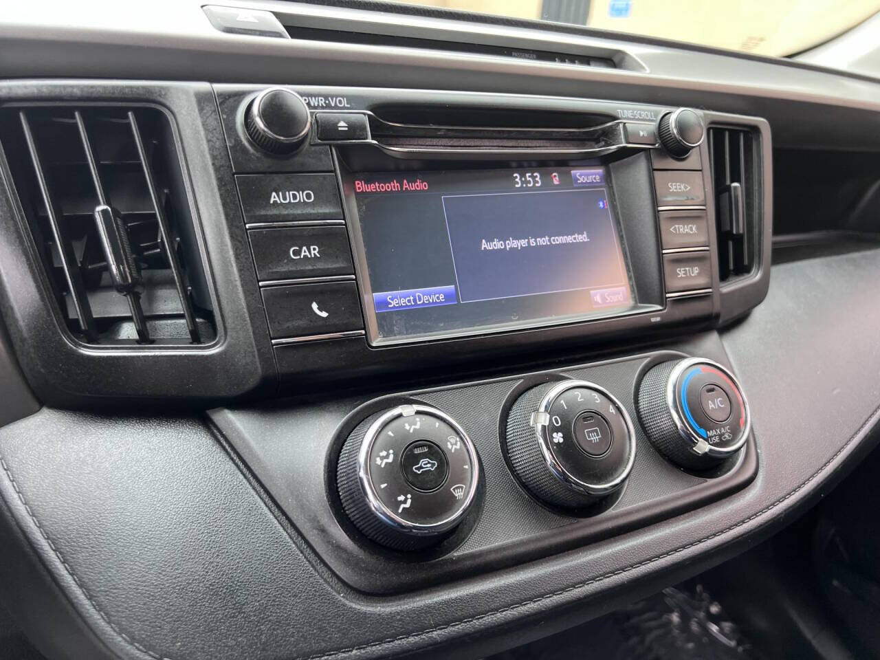 2017 Toyota RAV4 in Pasadena, CA 91107 - 2418816 14