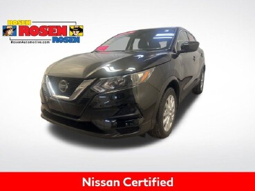 2021 Nissan Rogue Sport in Milwaulkee, WI 53221