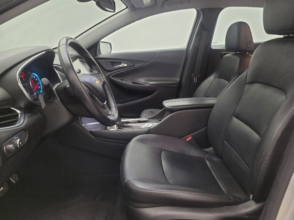 2016 Chevrolet Malibu in Louisville, KY 40258 - 2421213 17