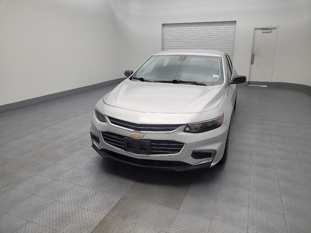 2016 Chevrolet Malibu in Louisville, KY 40258 - 2421213 15