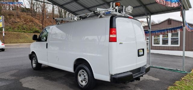 2015 Chevrolet Express 2500 in Barton, MD 21521 - 2421571 11
