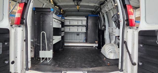 2015 Chevrolet Express 2500 in Barton, MD 21521 - 2421571 13