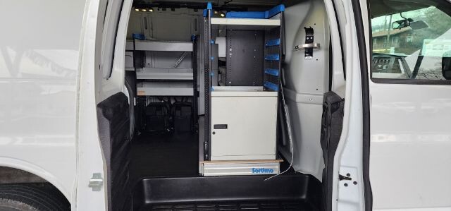 2015 Chevrolet Express 2500 in Barton, MD 21521 - 2421571 16